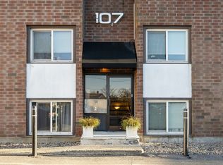 107 Walnut St APT 1, Stoughton, MA 02072