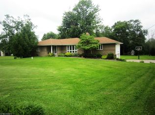 5109 Columbus Rd, Louisville, OH 44641