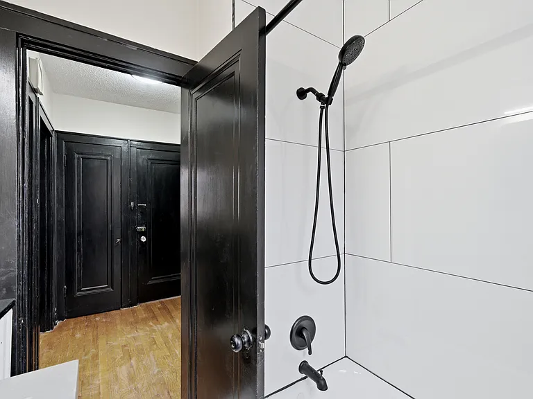 5055 Lindenwood Ave #2F — Photo 22