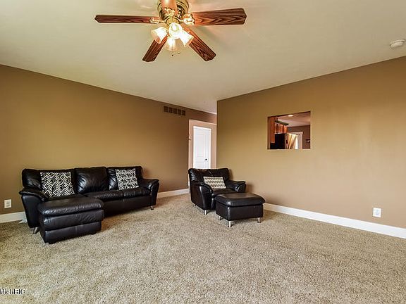 5th image of 4799 Deerhaven Park Dr