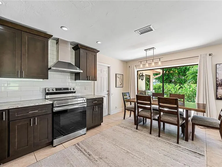 9908 White Sands Pl — Photo 15