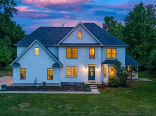 24050 Sprague Rd, Olmsted Falls, OH 44138