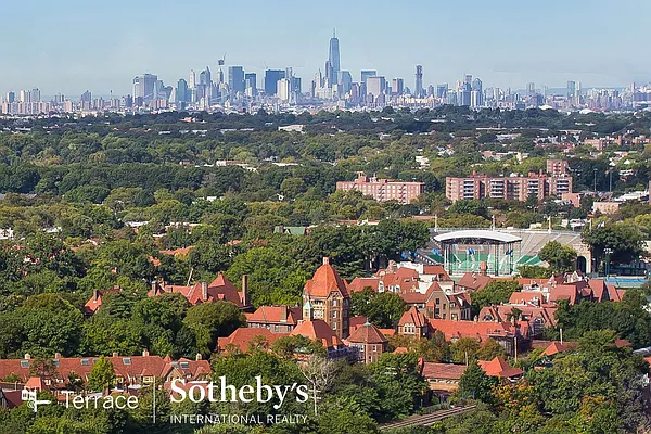 Rented by Terrace Sotheby's International Realty | media 26