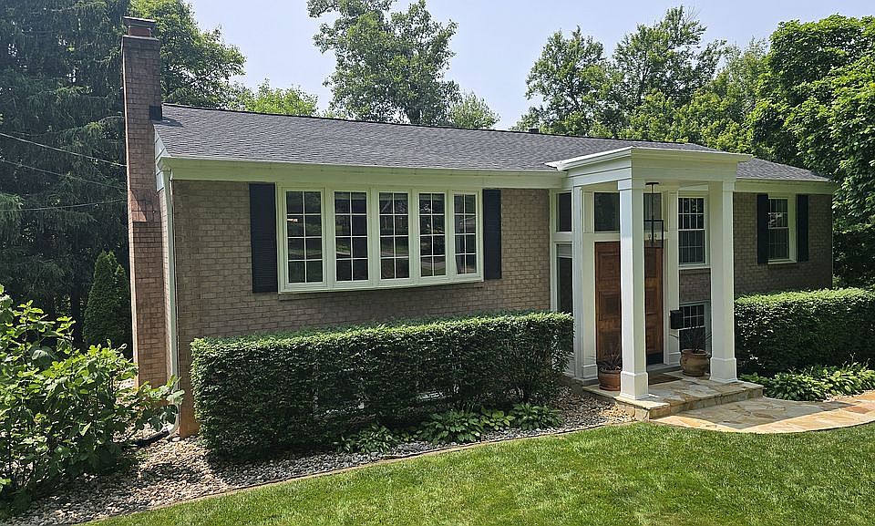 2nd image of 4400 Argonne Dr