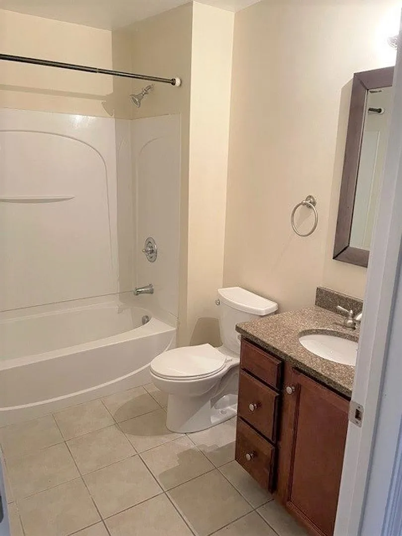32 Vila LLC — Photo 4