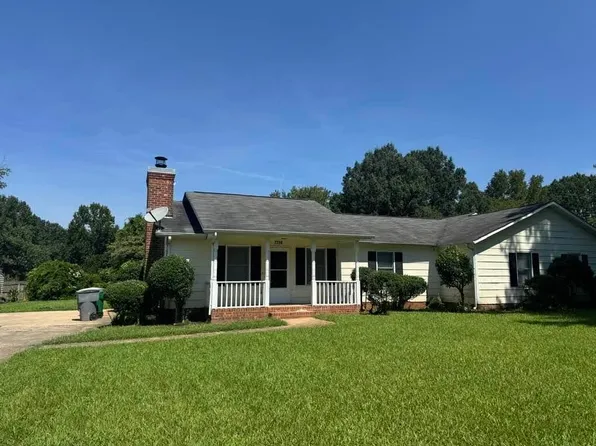 7718 Linda Lake Dr #7718, Charlotte, NC 28215