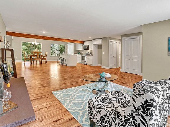5th image of 6511 Valley View Dr NW