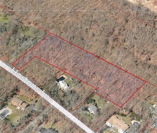 2nd image of 6510 Hortons Ln
