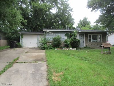 127 Belmont Ave, Elyria, OH, 44035