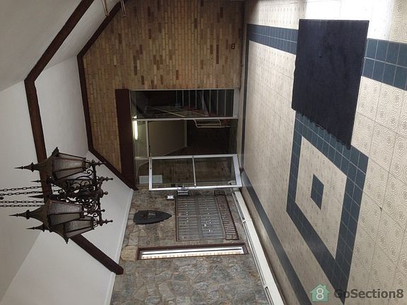 2nd image of 3754 Kings Hwy APT 104
