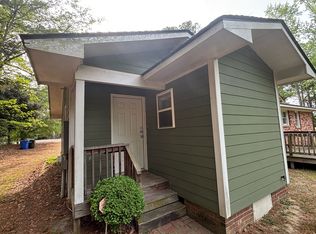 209 S McPherson Church Rd #B, Fayetteville, NC 28303