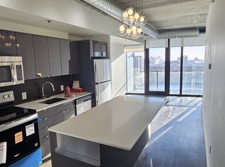 311 Hargrave St #1907, Winnipeg, MB R3B 0V8