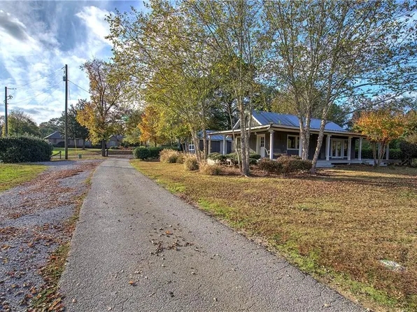 1195 Grady Rd, Rockmart, GA 30153