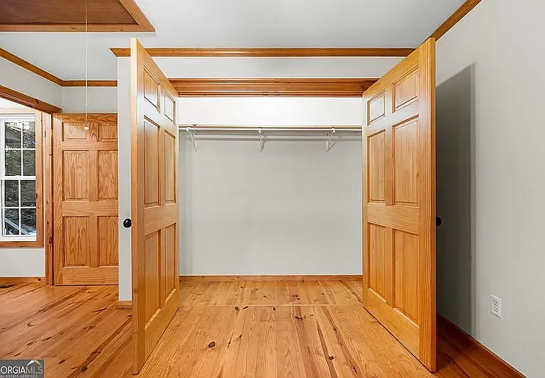 Primary Bedroom Closet