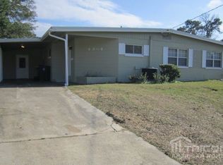 6904 N Holiday Rd, Jacksonville, FL 32216