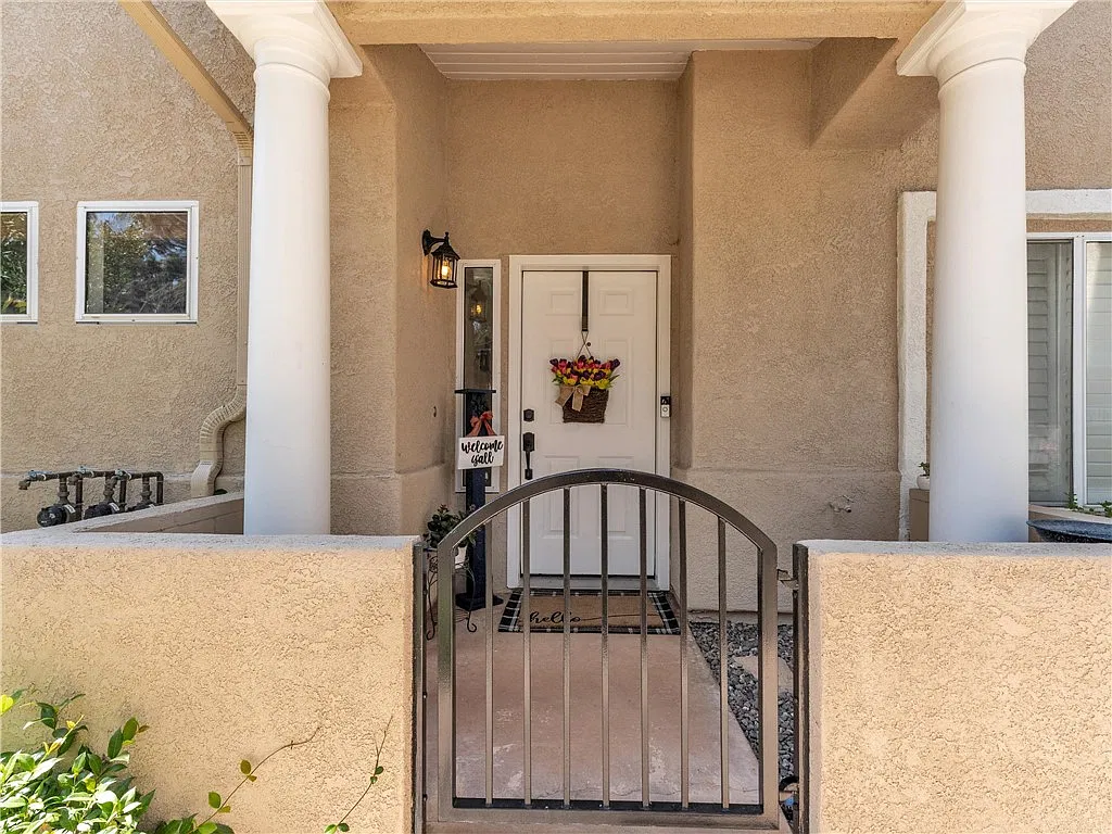2 bed, 1020 sqft, $3,250 — Photo 3