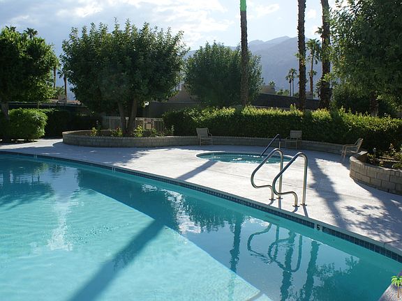 5th image of 1436 Tiffany Cir N