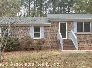 743 John St, Eden, NC 27288