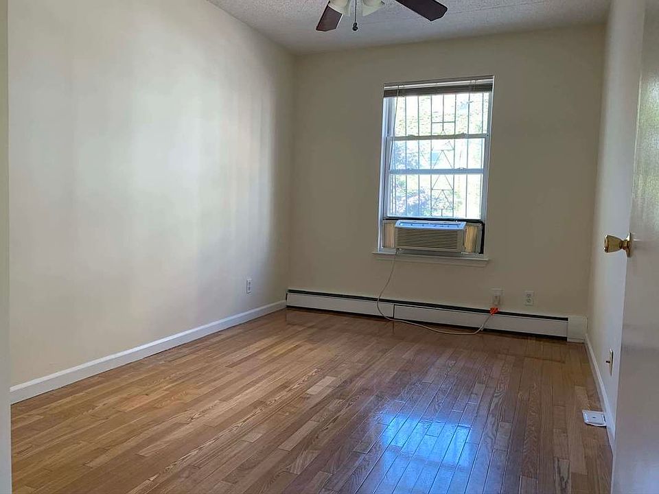 1st image of 45 W 118th St #E212