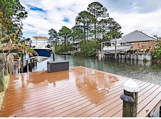 1680 College Pkwy, Gulf Breeze, FL 32563