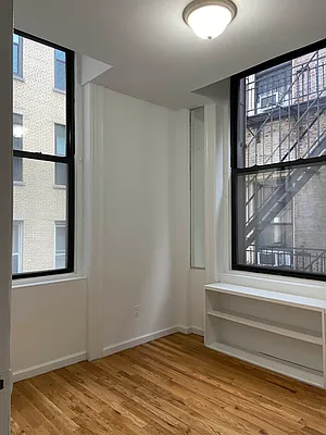 Rented by City Connections Realty | media 4