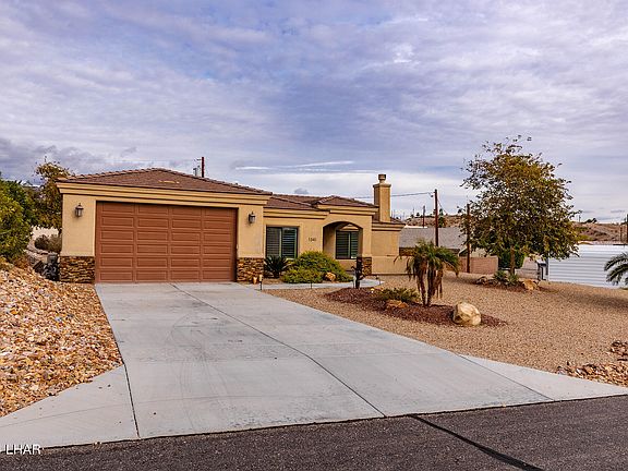 3rd image of 1340 Pueblo Dr