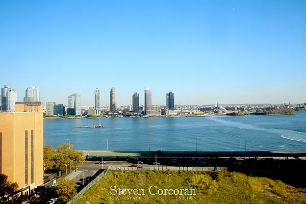Sold by Steven Corcoran Real Estate | media 15