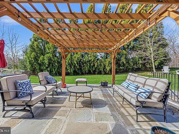 3rd image of 24531 Fishermans Pond Ct