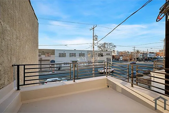 105 N 63rd St #5 — Photo 5
