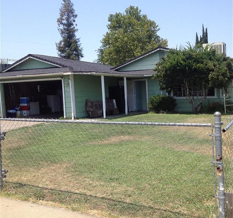 2nd image of 1829 18th St