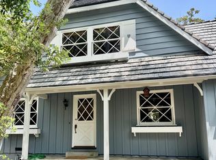 1031 Country Club Dr, Burbank, CA 91501