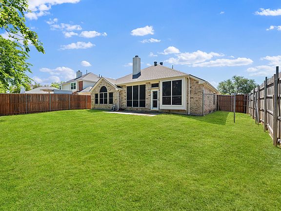 5th image of 7512 Brookview Dr