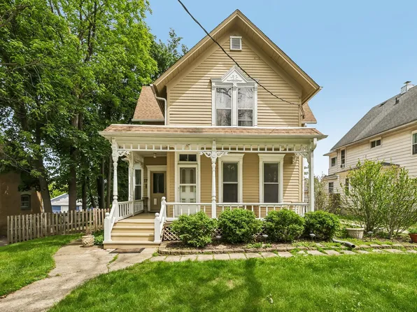 17 S Liberty St, Elgin, IL 60120