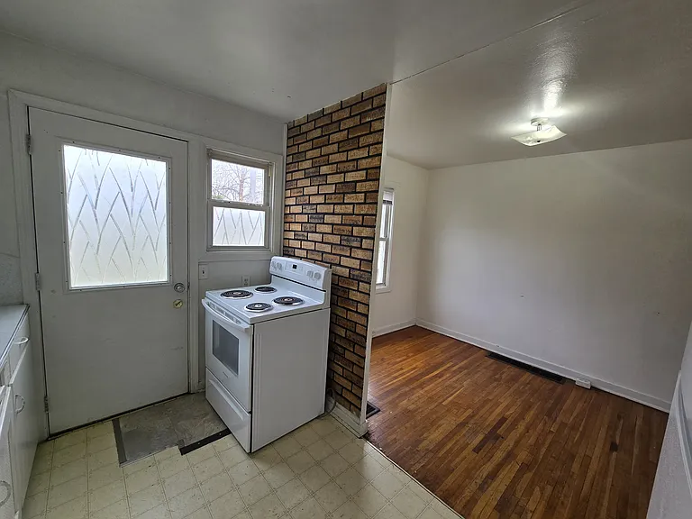 269 Madison St — Photo 13