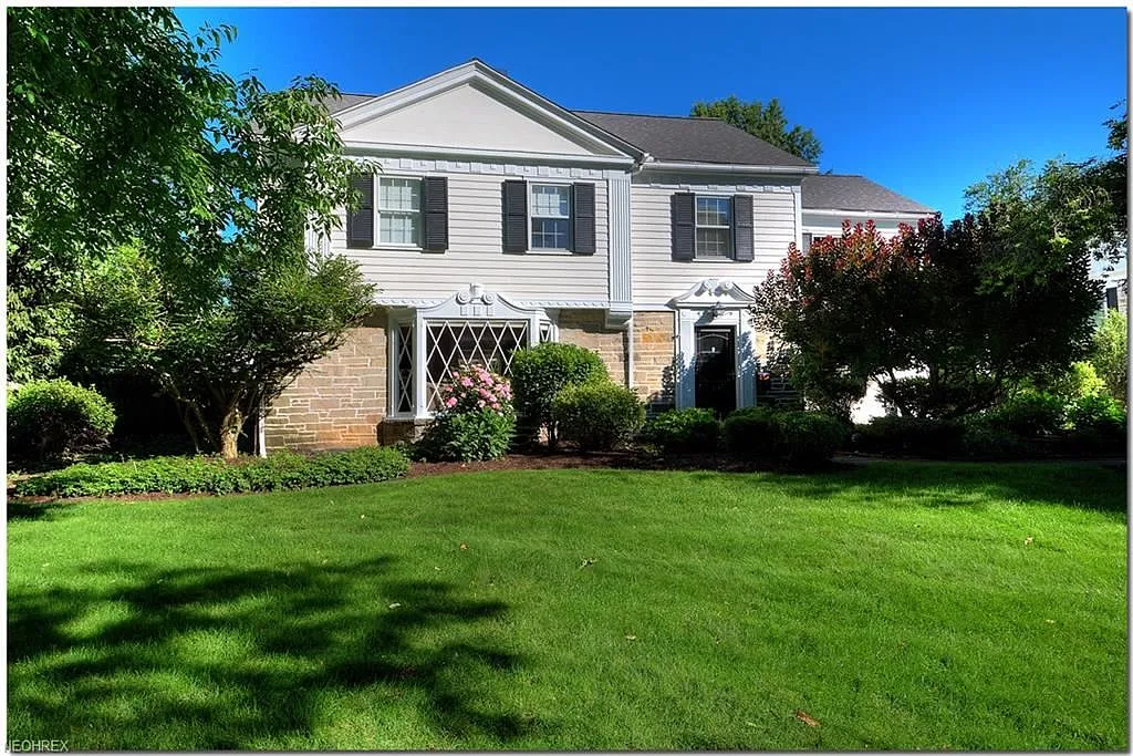 23399 Laureldale Rd photo 1