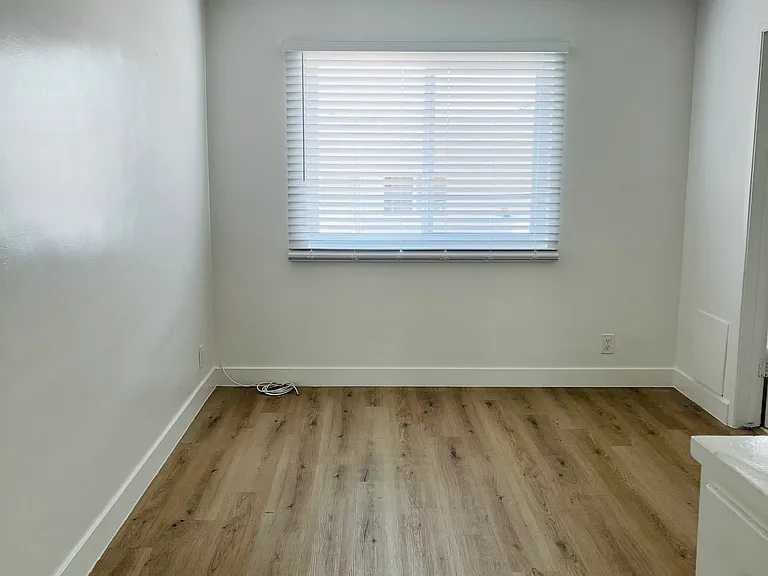 10341 Zelzah Ave #2 — Photo 23