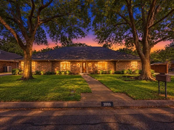 3000 Steeplechase Trl, Arlington, TX 76016