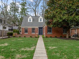 211 Chenault Rd, Lexington, KY 40502