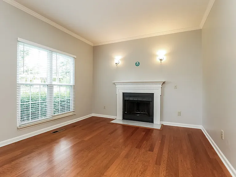 1472 Aaronwood Dr — Photo 4