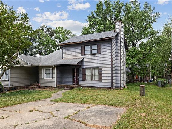 3rd image of 4409 Lake Ridge Dr