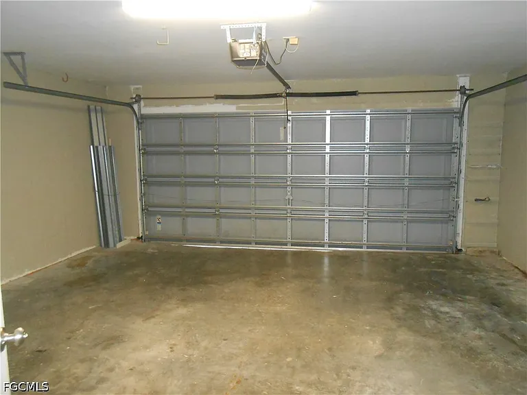 1221 Belair St E — Photo 14