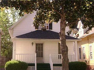 2nd image of 27 Winterroth St