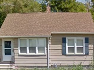 1251 Hammond Ave, Waterloo, IA 50702