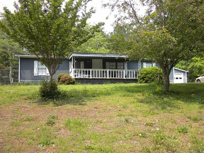 Home sits on large lot