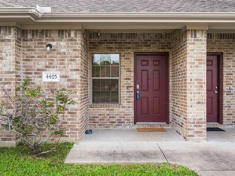 4407 Reveille Rd — Photo 6