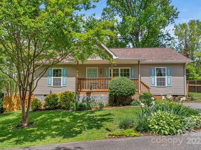 11 Louisville Pl, Asheville, NC, 28806