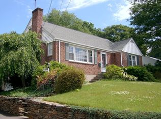 130 Inwood Rd, Trumbull, CT 06611