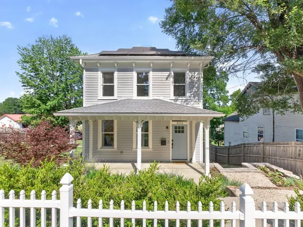 433 N Winchester Ave, Waynesboro, VA 22980