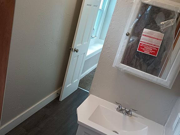 4th image of 550 Washington Ave #550