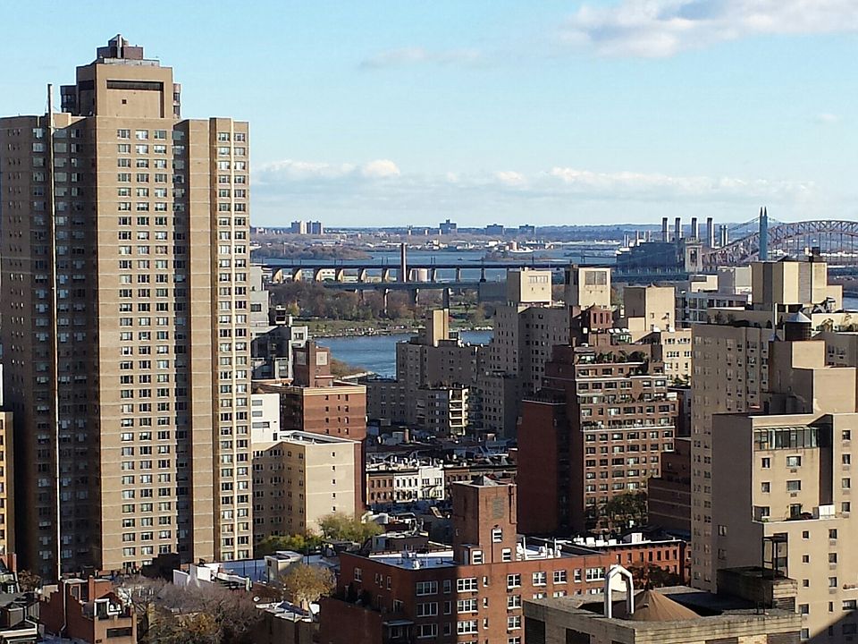 2nd image of 345 E 80th St APT 31D